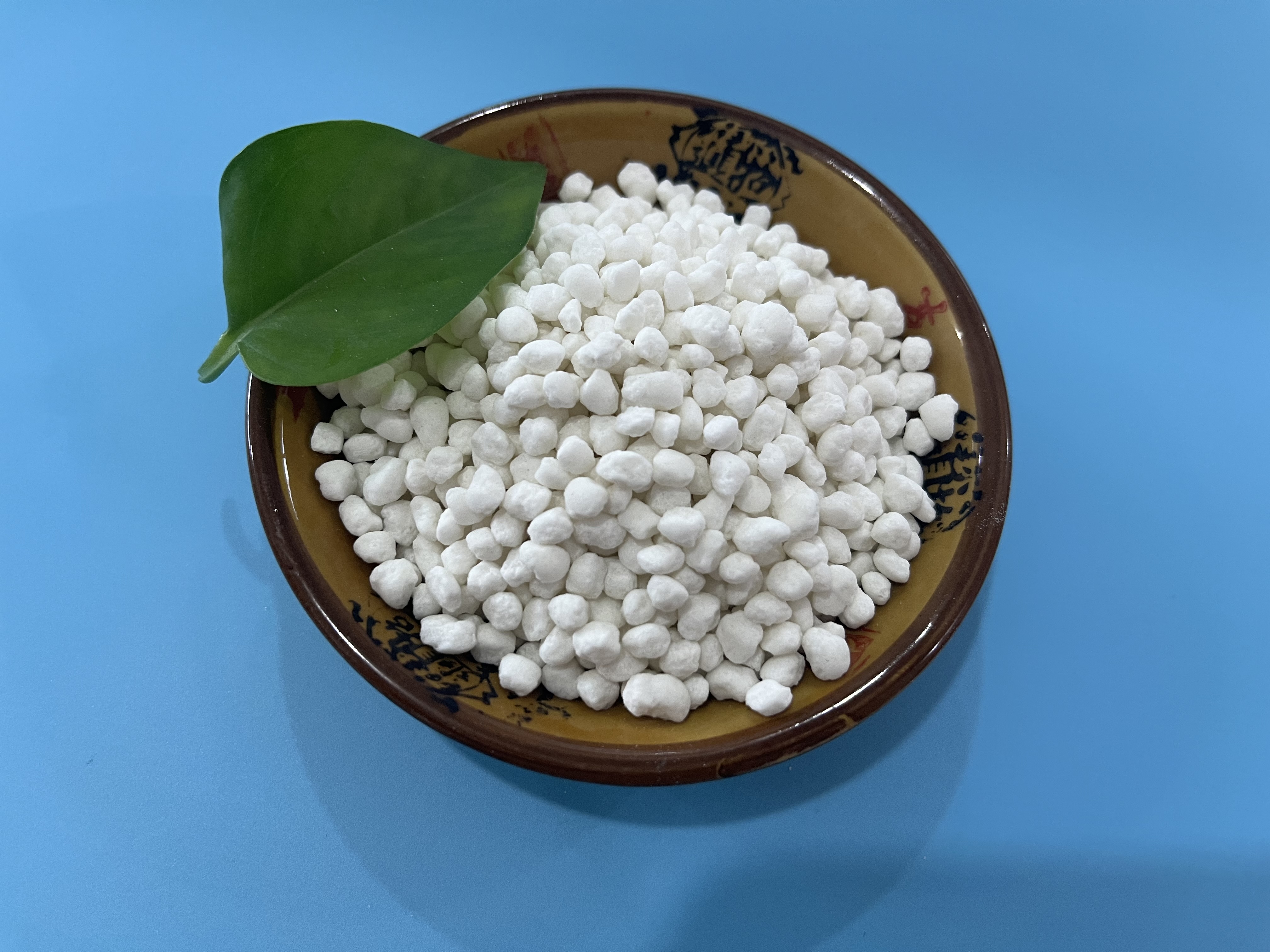 融雪剂有哪些分类？使用融雪剂的方法？